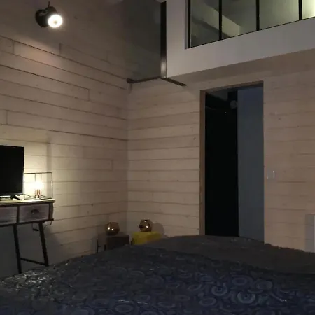 Дом отдыха Majestic In With Sauna