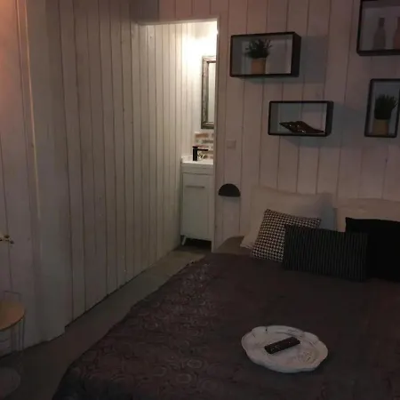Дом отдыха Majestic In With Sauna Nuaille-d'Aunis